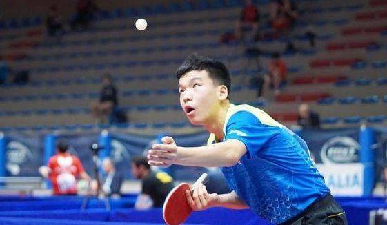 闫帅奇的肩 闫帅奇的肩