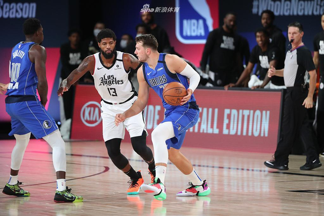 持着强劲的 持着强劲的