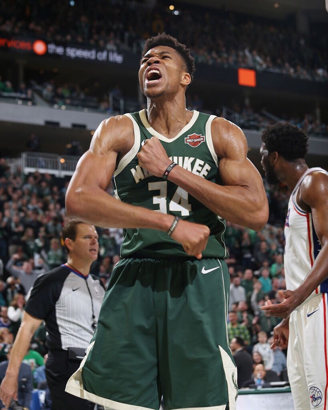 而是以读牌 而是以读牌