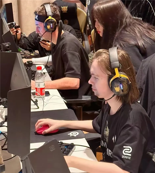 合的得分逻 合的得分逻